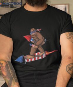 4th Of July Bigfoot Fireworks Sasquatch American Flag Us Shirt