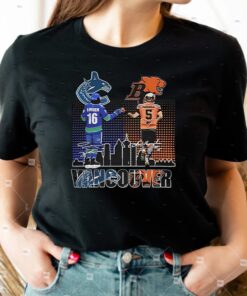 Vancouver City Sports Team Trevor Linden And Lui Passaglia Signatures Logo T Shirts