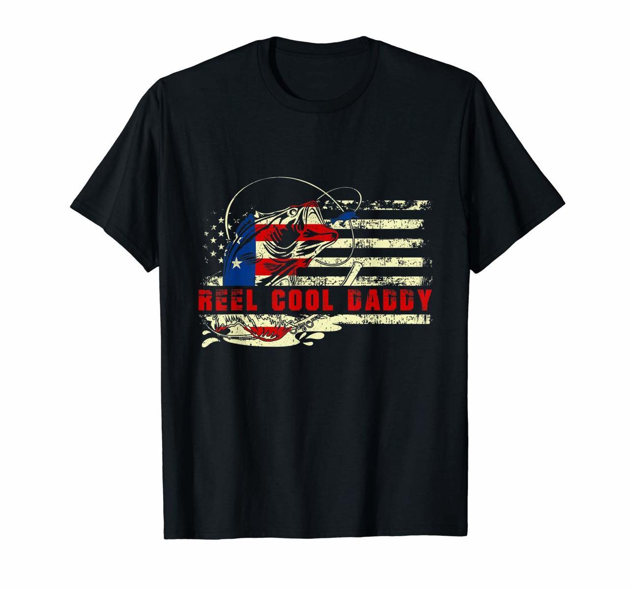 Reel Cool Daddy T-Shirt Fishing Lover Gift Fathers Day Hoodies