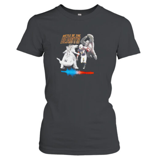 Battle of the beasts  T-Shirt Hoodies