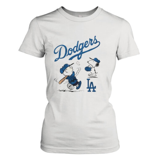 Charlie Brown And Snoopy Playing Baseball Los Angeles Dodgers Mlb 2023 T-shirt T-Shirt Hoodie