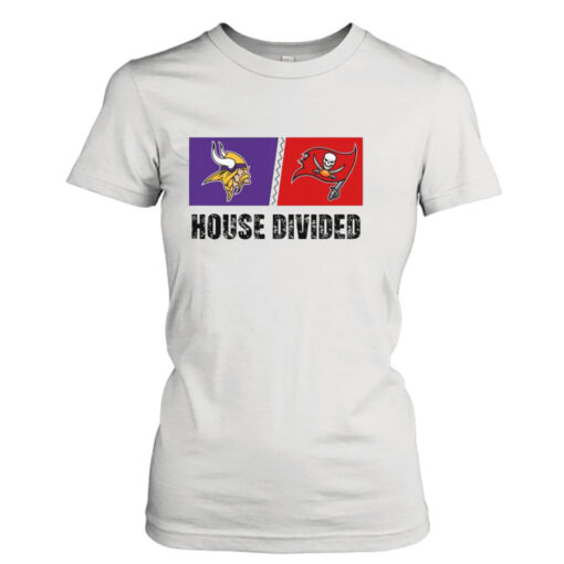 Minnesota Vikings vs Tampa Bay Buccaneers House Divided  T-Shirt Hoodie