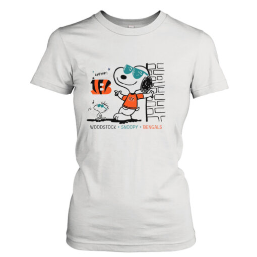 Woodstock Snoopy Bengals shirt T-Shirt Hoodie