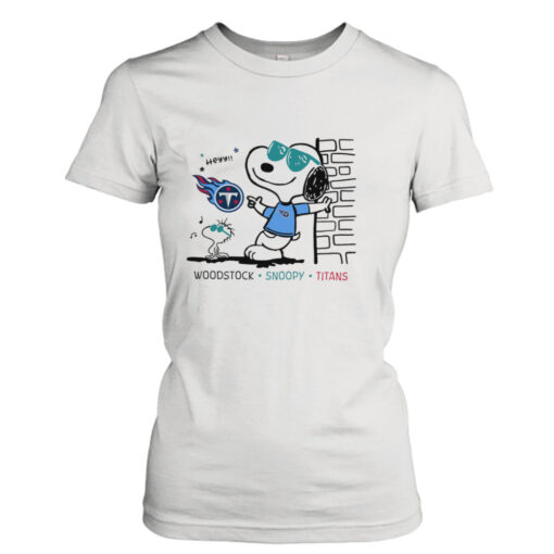 Woodstock Snoopy Titans shirt T-Shirt Hoodie